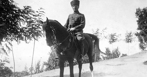 atam749.jpg